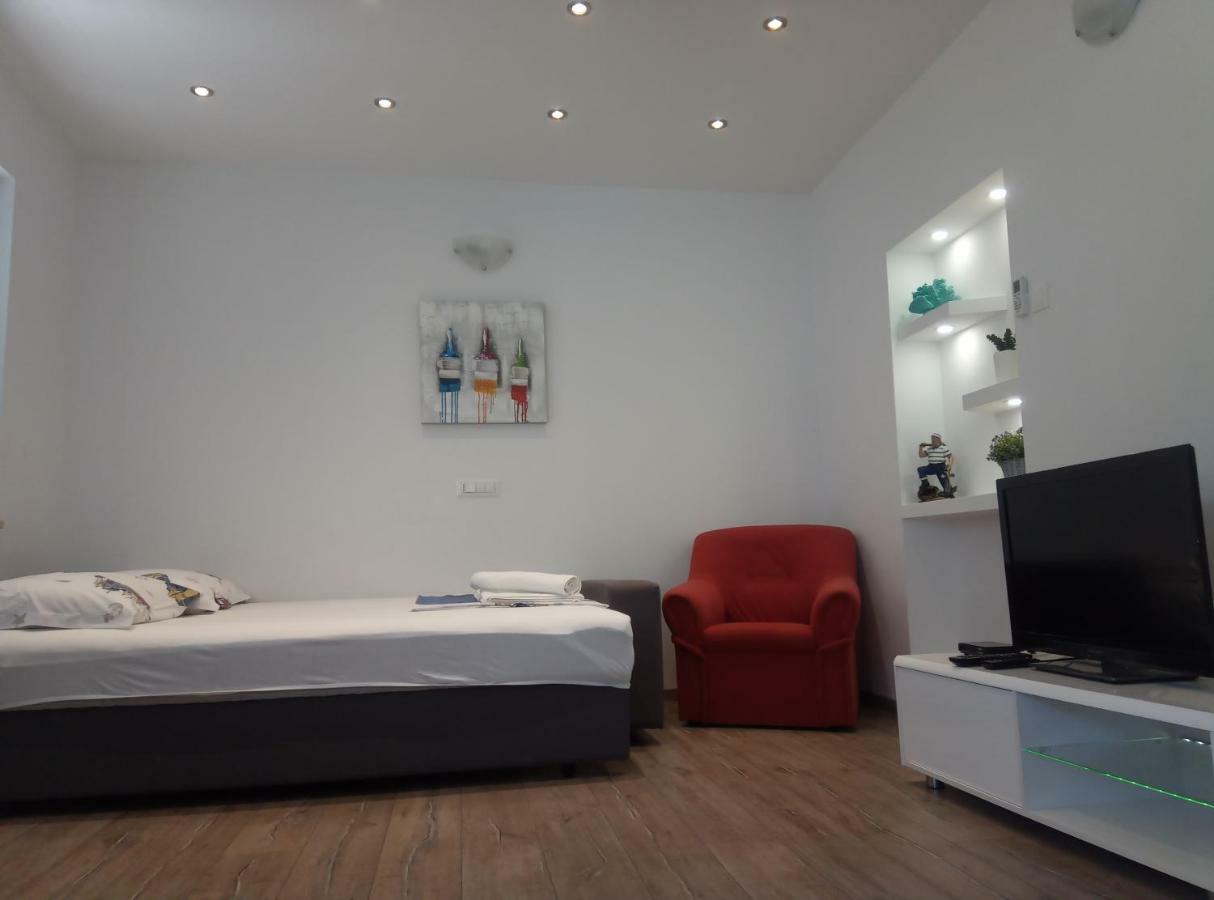 Apartment Luka Makarska Bagian luar foto